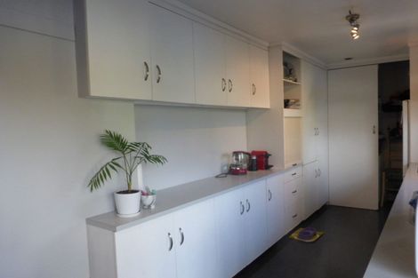 Photo of property in 59 Captain Scott Road, Glen Eden, Auckland, 0602