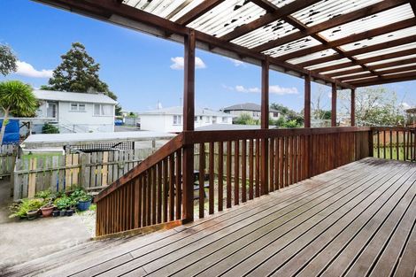 Photo of property in 6a Powell Place, Henderson, Auckland, 0610
