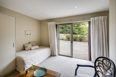 Photo of property in 17 Shortland Place, Havelock North, 4130