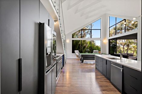 Photo of property in 260 Wairere Road, Waitakere, Henderson, 0782