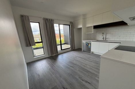 Photo of property in 2/39 Dale Crescent, Pakuranga, Auckland, 2010