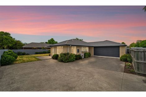 Photo of property in 402a Yaldhurst Road, Russley, Christchurch, 8042