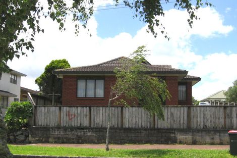 Photo of property in 24a New Windsor Road, Avondale, Auckland, 0600