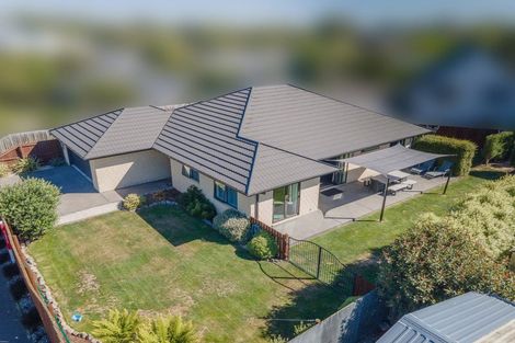 Photo of property in 17 Buckleys Road, Rangiora, 7400