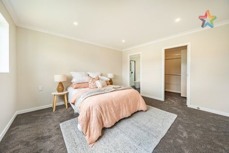 Photo of property in 2 Te Ara O Tahumate, Stokes Valley, 5019