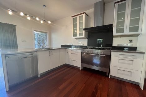 Photo of property in 185 Muritai Road, Eastbourne, Lower Hutt, 5013