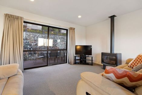 Photo of property in Arno Apartment, 9/8 Mckerrow Place, Sunshine Bay, Queenstown, 9300