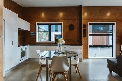 Photo of property in 7b Lyn Street, Lynmouth, New Plymouth, 4310