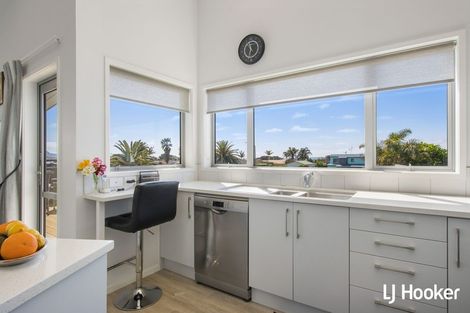 Photo of property in 17 Athenree Heights, Athenree, Waihi Beach, 3177