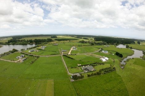 Photo of property in 21 Nicholson Drive, Kaitoke, Whanganui, 4572