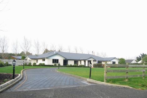 Photo of property in 294 Polson Hill Drive, Aokautere, Palmerston North, 4471
