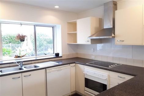 Photo of property in 22 Harbour Lights Close, West Harbour, Auckland, 0618