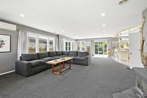 Photo of property in 9 Westburn Terrace, Burnside, Christchurch, 8041
