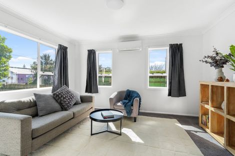 Photo of property in 8 Cambridge Street, Levin, 5510