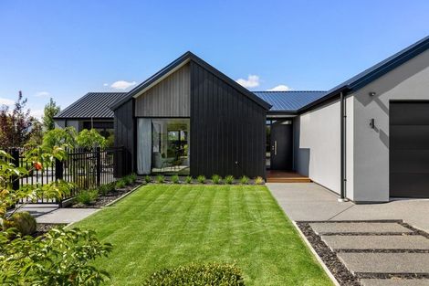 Photo of property in 8 Kirkland Crescent, Harewood, Christchurch, 8051