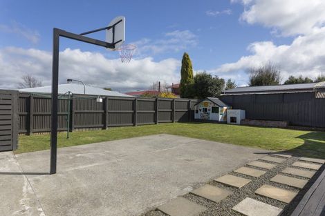 Photo of property in 11 Albert Street, Dannevirke, 4930