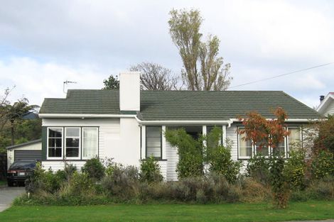 Photo of property in 32 Lincoln Avenue, Epuni, Lower Hutt, 5011