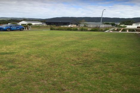 Photo of property in 33 Marram Place, Mangawhai Heads, Mangawhai, 0505