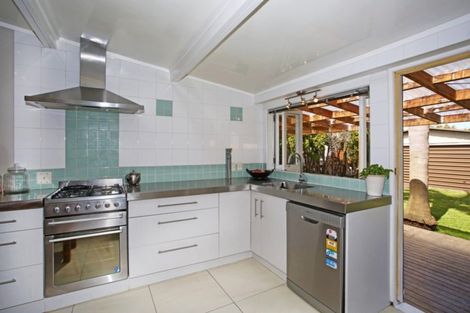 Photo of property in 9 Gibson Road, Tuakau, 2121