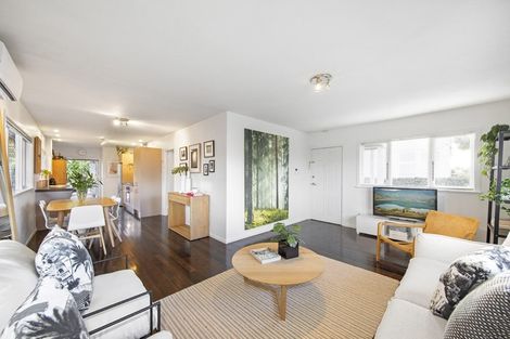Photo of property in 264 Point Chevalier Road, Point Chevalier, Auckland, 1022