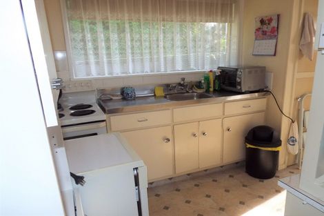 Photo of property in 8a Kouma Place, Fairy Springs, Rotorua, 3015