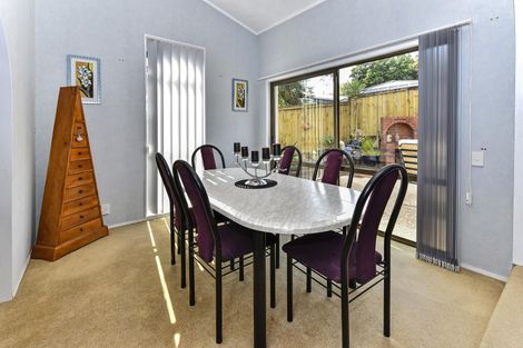 Photo of property in 17 Gleneagles Grove, Wattle Downs, Auckland, 2103