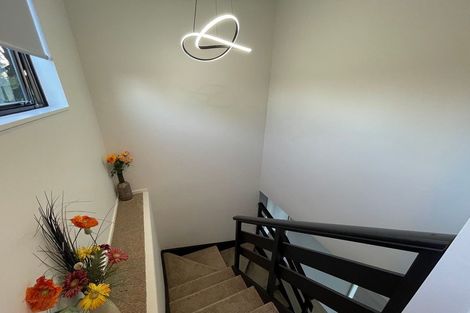 Photo of property in 1/16 Glen Vista Place, Bayview, Auckland, 0629
