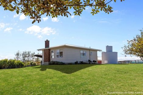 Photo of property in 28 Waitai Street, Castlecliff, Whanganui, 4501