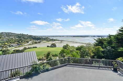 Photo of property in 2/56 Balmoral Lane, Redcliffs, Christchurch, 8081