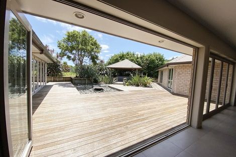 Photo of property in 67 Old Barn Road, Opaheke, Papakura, 2584