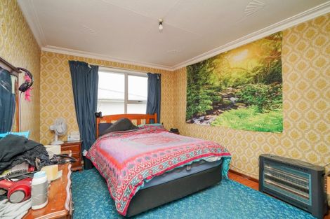 Photo of property in 8 Burns Street, Kew, Invercargill, 9812