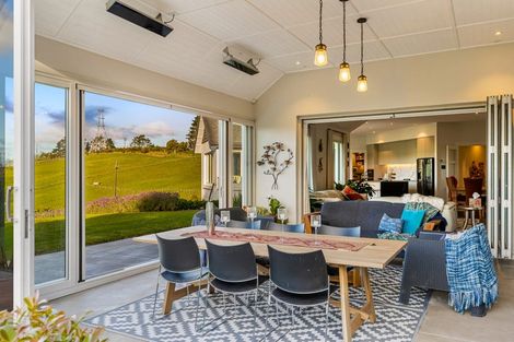 Photo of property in 13 Myra Evelyn Grove, Dairy Flat, Albany, 0792