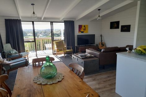 Photo of property in 2/32 Kenneth Hopper Place, Manly, Whangaparaoa, 0930