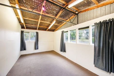 Photo of property in 2 Pukatea Place, Milson, Palmerston North, 4414