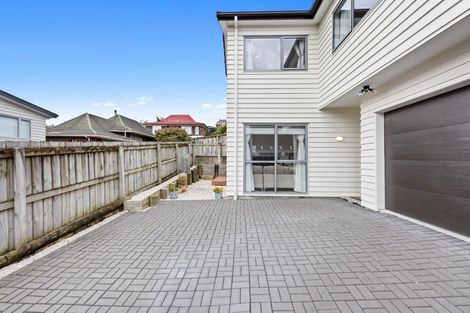 Photo of property in 142c Prince Regent Drive, Half Moon Bay, Auckland, 2012