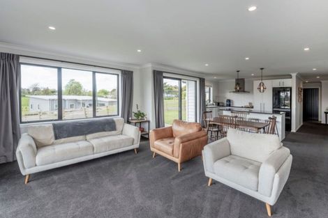 Photo of property in 4 Corbin Court, Ohau, Levin, 5570