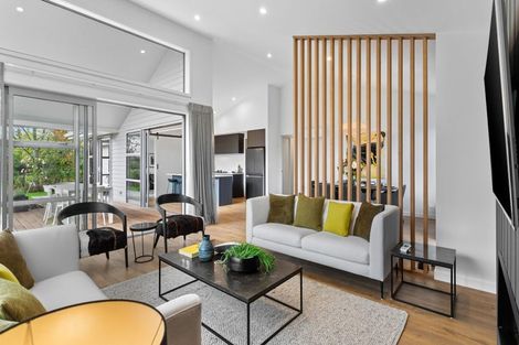 Photo of property in 11 Munro Oak Lane, Clevedon, Papakura, 2582