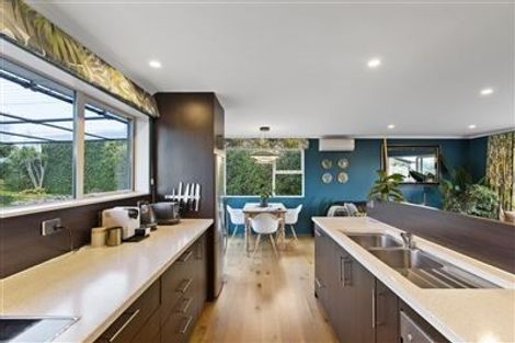 Photo of property in 5 La Perouse Street, Botany Downs, Auckland, 2010