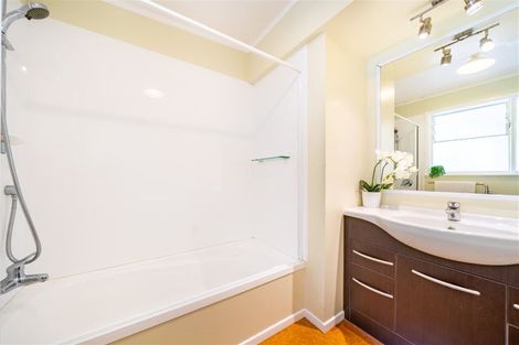 Photo of property in 63 Wyndham Road, Pinehaven, Upper Hutt, 5019