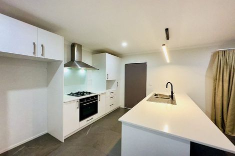 Photo of property in 7 Kapowai Boulevard, Takanini, 2112