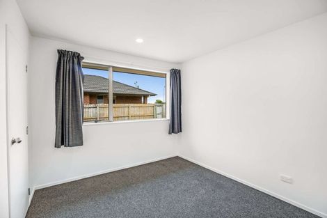 Photo of property in 18 Chic Gardens, Parakai, 0830