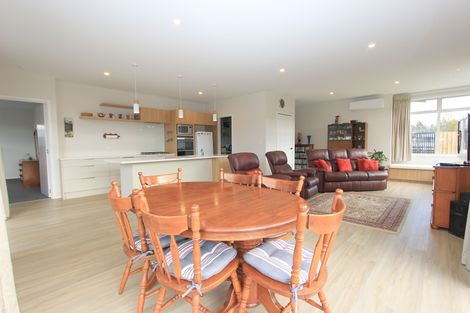 Photo of property in 233 Taylor Pass Road, Witherlea, Blenheim, 7201