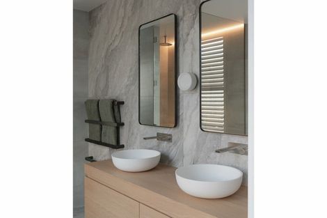 Photo of property in 108 Aubrey Road, Wanaka, 9305