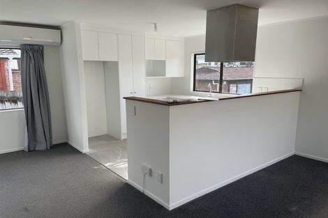 Photo of property in 5/37a Glengarry Road, Glen Eden, Auckland, 0602