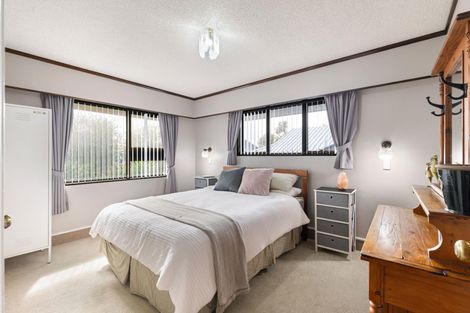 Photo of property in 55 Rhodes Drive, Kelvin Grove, Palmerston North, 4414