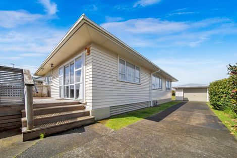 Photo of property in 23 Pacey Avenue, Hawera, 4610