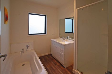 Photo of property in 52b Brois Street, Frankleigh Park, New Plymouth, 4310