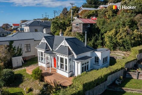 Photo of property in 425 South Road, Caversham, Dunedin, 9012