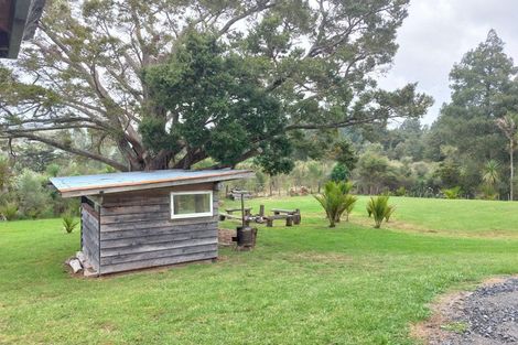 Photo of property in 147 Whaka Road, Maungaturoto, 0520