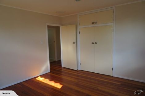 Photo of property in 1/16 Bradbury Road, Botany Downs, Auckland, 2010
